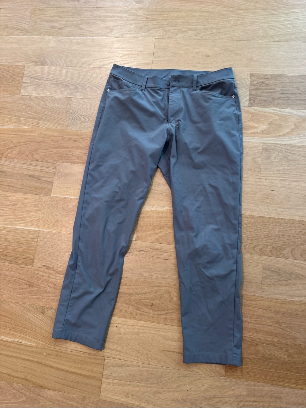 lululemon athletica Gray Men's Chinos 34x32
